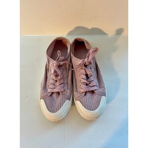 Tretorn Mesh Lack-up Sneakers in Lavender and White, size 8